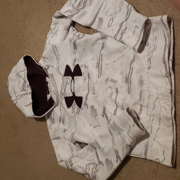 Under Armour Hoodie - Picture 1 of 5